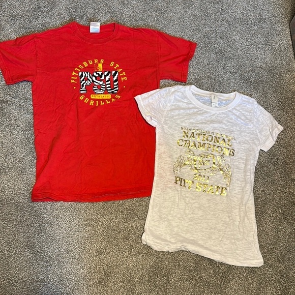 Gildan Tops - Pittsburg State Gorillas Tshirt Bundle Small